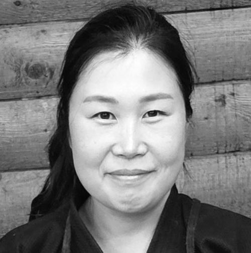 Julia Hwang
